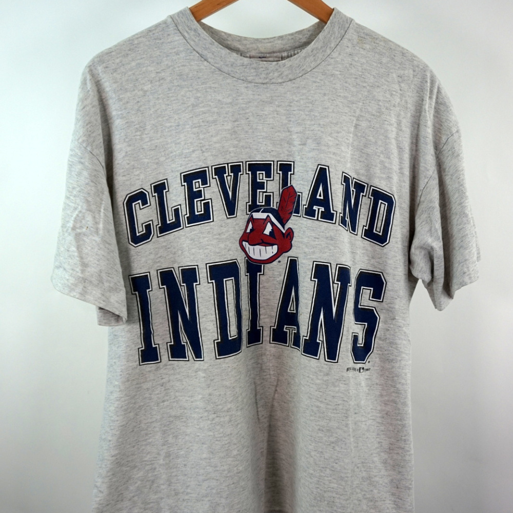 Vintage Cleveland Indians Spellout Logo T-Shirt XL